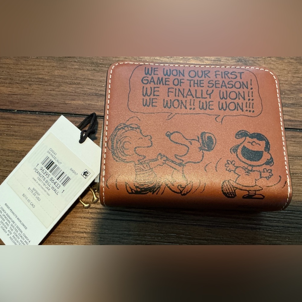 BUNDLE.. NWT Coach Peanuts Charlie Brown, Lucy, and Snoopy wallet PAID $175